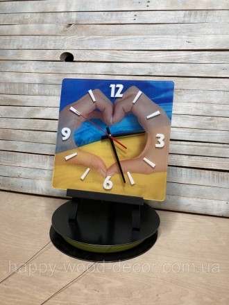 Часы настенные Ukraine :
Часы изготовлены из лентикулярной линзы, что дает возмо. . фото 4