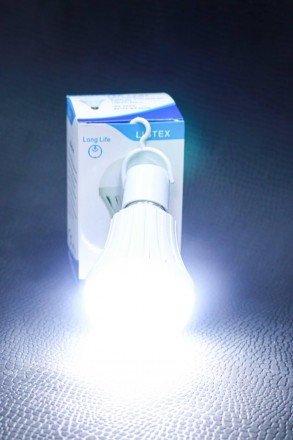Особенности продукта:
Лампочка будет заряжаться, пока есть электричество. Светит. . фото 6