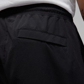 Нейлоновые штаны от Jordan, невероятно стильно рабавят ваш гардероб,так как уник. . фото 3