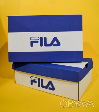 Фірмова подарункова коробка для кросівок Fila
 
Коробки для взуття включно до р.. . фото 1