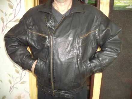 Куртка мужская стильная, модная, выполнена из натуральной телячьей кожи высокого. . фото 2