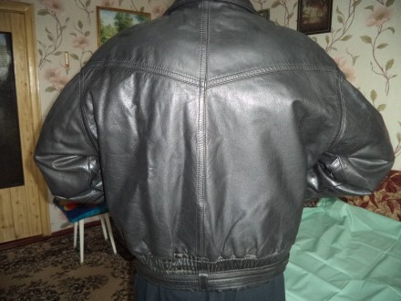 Куртка мужская стильная, модная, выполнена из натуральной телячьей кожи высокого. . фото 3