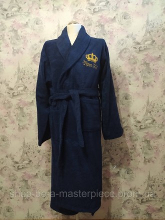 
На фото синий велюровый махровый халат с вышивкой
Халат без капюшона
Велюр -100. . фото 3