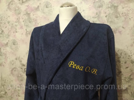 
На фото синий велюровый махровый халат с вышивкой 
Халат без капюшона
Велюр -10. . фото 2