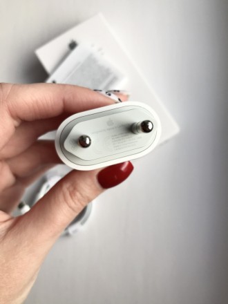 Зарядное устройство для iPhone 18W USB-C + Кабель Type C на Lighting
Даёт возмож. . фото 7