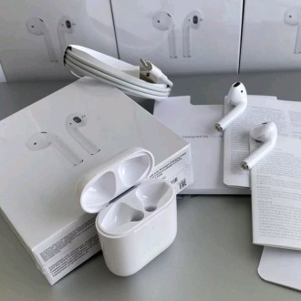 Беспроводные наушники AirPods 2 Bluetooth с функцией беспроводной зарядки кейса . . фото 2