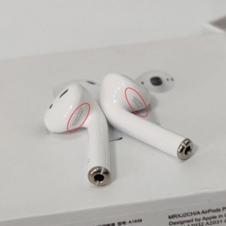 Беспроводные наушники AirPods 2 Bluetooth с функцией беспроводной зарядки кейса . . фото 5