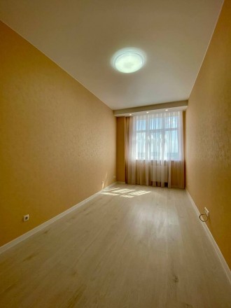 Продам квартиру в IQ House 
 
+Общая площадь 70.3 кв.м. 
+14 этаж 
+3 секция 
+ . . фото 11