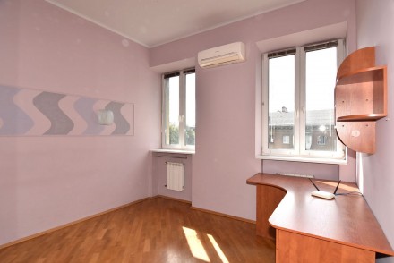 Без комісії! Продається 4-х кімнатна квартира, пр-т Перемоги 73/1, м. Нивки. Киев. фото 1 Без комісії! Продається 4-х кімнатна квартира, пр-т Перемоги 73/1, м. Нивки. Киев. фото 1