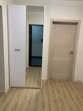 Пропонується до продажу нова квартира в ЖК Зарічний з новою технікою та меблями.. . фото 14