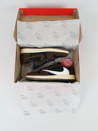 Низькі кросівки чоловічі коричневі Nike Air Jordan 1 Retro Low x Travis Scott Ca. . фото 5