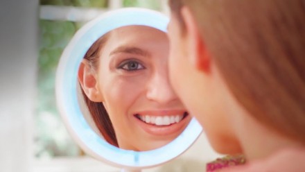 Складное зеркало с подсветкой Fold Away
Зеркало косметическое с подсветкой My Fo. . фото 4