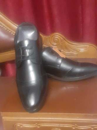 Туфлі чоловічі чорного кольору на шнурках. Класичні, святкові, для вечірок, для . . фото 2