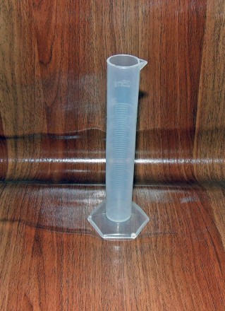 Цилиндр пластмассовый для спиртомера 25мл
Цилиндр для ареометров используется дл. . фото 4