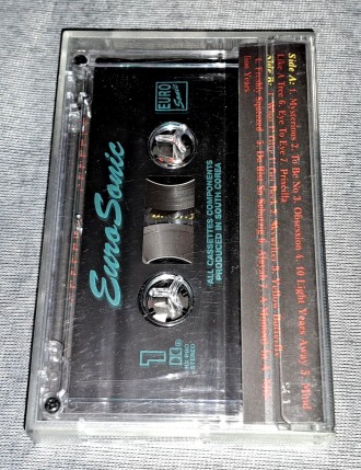 Продам Кассету Scorpions - Eye II Eye
Состояние кассета/полиграфия VG+/VG+
Кор. . фото 3