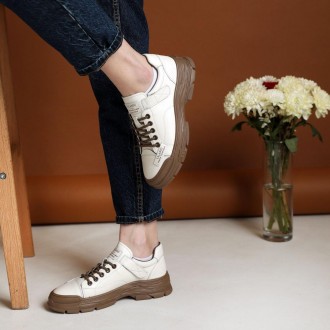 Універсальна модель жіночих кросівок Yalasou 585188 в молочному відтінку з корич. . фото 3