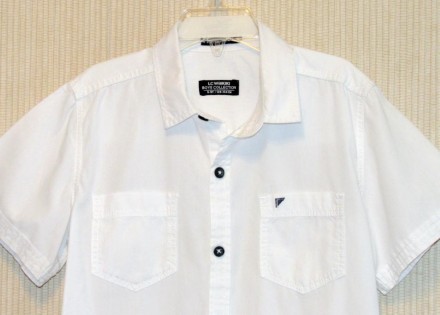 Замечательная белая рубашка фирмы LC Waikiki.
Возраст от 7 до 9 лет, рост 122-1. . фото 5