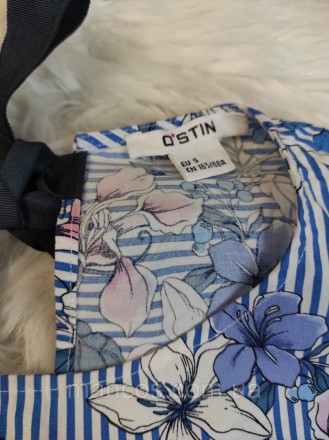 Женское блуза O'stin голубая полосатая с цветочным принтом футболка
Состояние: б. . фото 8