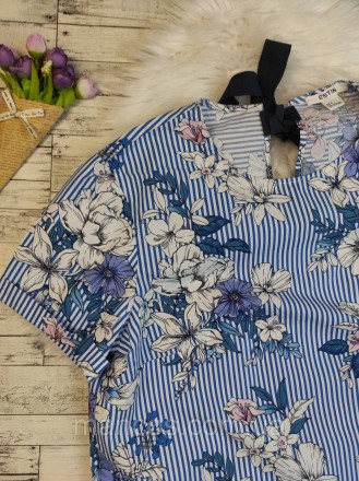 Женское блуза O'stin голубая полосатая с цветочным принтом футболка
Состояние: б. . фото 3