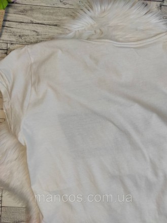 Женская футболка молочного цвета с принтом
Состояние: б/у, в очень хорошем состо. . фото 6