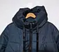 Куртка женская зимняя
Капюшон на кнопке, на рукавах манжеты внутри. 2 кармана
Цв. . фото 3