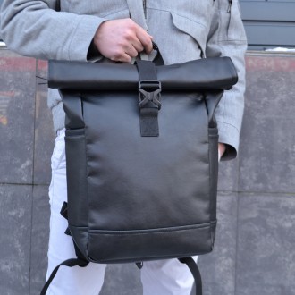  Характеристики рюкзака:
внутри мягкий и защищен отдел для ноутбука с фиксатором. . фото 4