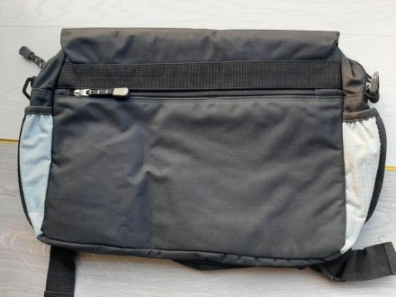 Большая сумка через плечо из плотной ткани Olli DFW

Практичная, отличного кач. . фото 3