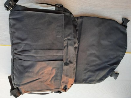 Большая сумка через плечо из плотной ткани Olli DFW

Практичная, отличного кач. . фото 4