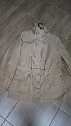 Куртка - ветровка демисезонная женская. Размер 46, цвет бежевый. Силуэт прямой, . . фото 12