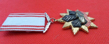 Медаль 90 років Київське найвище загальновійскове Conglish училище КВОКДКУ No441. . фото 3