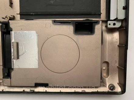 Часть корпуса поддон к ноутбуку Samsung R25. Есть следы от эксплуатации и повреж. . фото 6