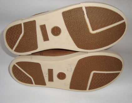Демісезонні черевики хлопчику Timberland р 35 довжина устілки 22,5 см

Характе. . фото 7