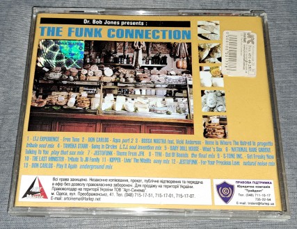 Продам Лицензионный СД Dr. Bob Jones - The Funk Connection
Состояние диск/полиг. . фото 3
