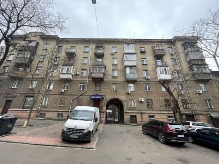 Трикімнатна квартира в центрі міста на вулиці Коблевська в будинку Сталінка. Ква. Приморский. фото 9