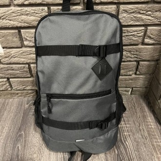 
 
 Рюкзак городской спортивный серый с ремнями Strap:
- Размер рюкзака 46 см х . . фото 2