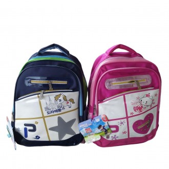 Рюкзак шкільний портфель
Виготовлений із водонепроникної тканини
Виготовлений із. . фото 3