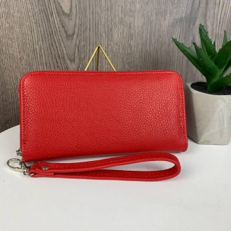 Кожаный женский кошелек клатч на молнии красный
Характеристики:
Материал: натура. . фото 2