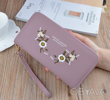 Модный женский кошелек клатч с вышивкой цветами на молнии
Характеристики:
Матери. . фото 1