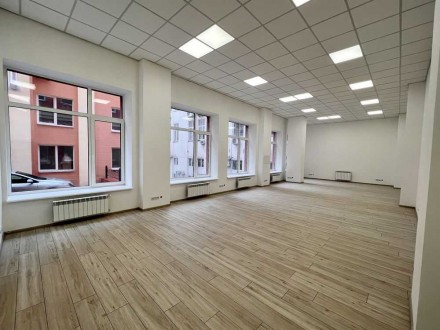 В новом БЦ по ул.Глубочицкая,17 продаётся офис 75.1м.кв. Офис расположен на пято. . фото 13