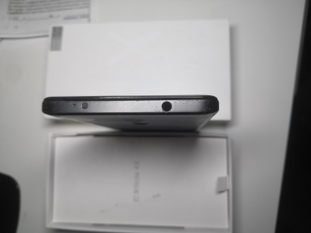 Телефон не включается.
Мобильный телефон Xiaomi Redmi Note 4X 3/32GB Grey
Экра. . фото 8