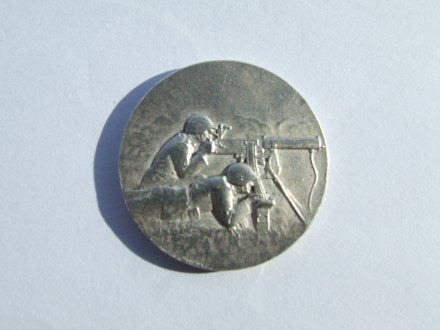 Медаль за активную стрельбу 1939-40 гг. раз.30 мм.вес11.8. гр.
Все вопросы выяс. . фото 3