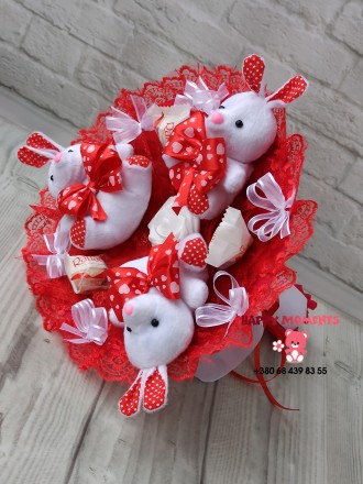 •Букети з плюшевими кроликами - ідеальний вибір для тих, хто любить незвича. . фото 3