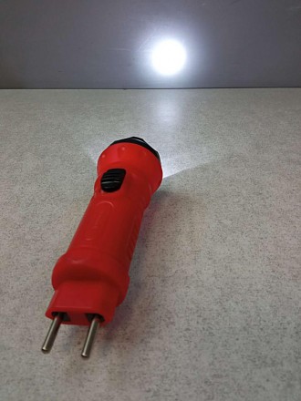 Простой и надежный ручной фонарь, выполнен в прочном корпусе. Питание фонарика о. . фото 6