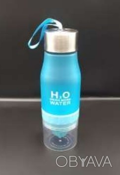 Стильна пляшечка-соковитискач для води та напоїв H2O. Яскраві кольори, відмінна . . фото 1