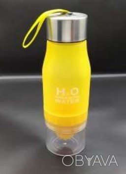 Стильна пляшечка-соковитискач для води та напоїв H2O. Яскраві кольори, відмінна . . фото 1