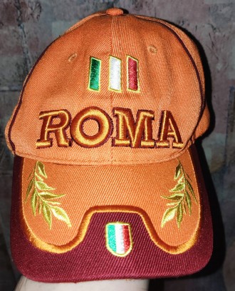 Бейсболка FC Roma, размер регулируется сзади  липучкой, в хорошем состоянии, выс. . фото 2