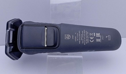 Электробритва Philips Shaver series 5000 S5587/10
Индикатор заряда аккумулятора . . фото 8