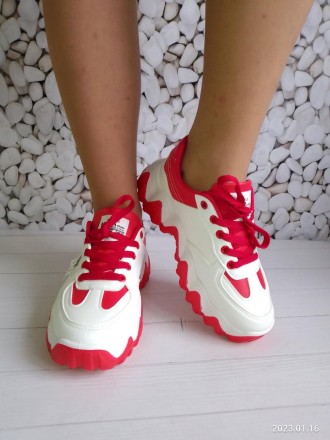 Кросівки жіночі біло-червоні еко шкіра b-122
Наявність розмірів і заміри устілки. . фото 3
