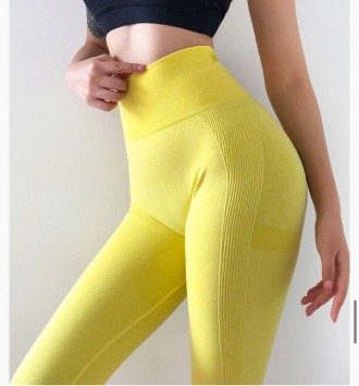 Спортивні жіночі штани
Стильна модель для занять спортом із поясом на гумці. Лег. . фото 11