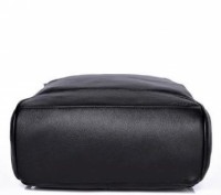 
	Классический кожаный рюкзак для ноутбука унисекс из телячьей зернистой кожи. В. . фото 7